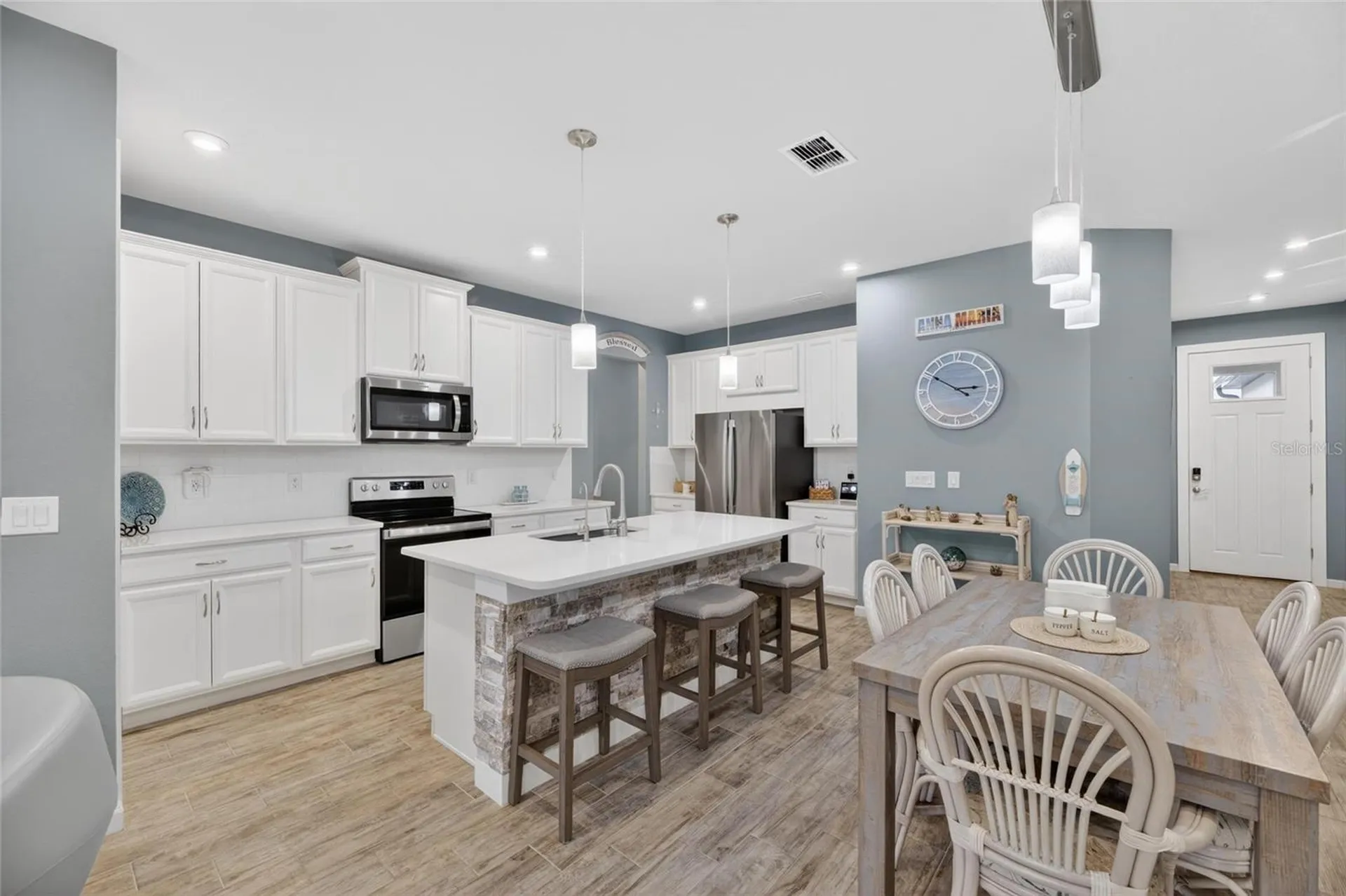 3766 Laughing Dove Avenue Sun City Center FL 33573