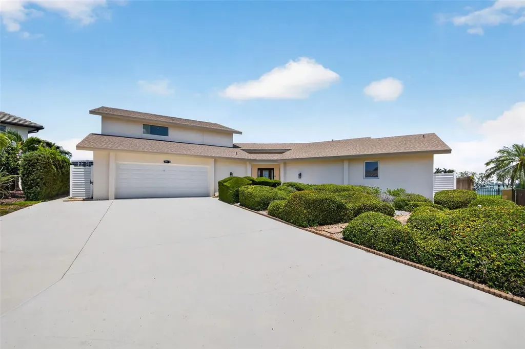 3111 Wedgewood Drive Belleair Beach FL 33786