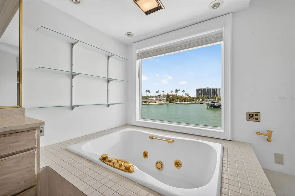 3111 Wedgewood Drive Belleair Beach FL 33786