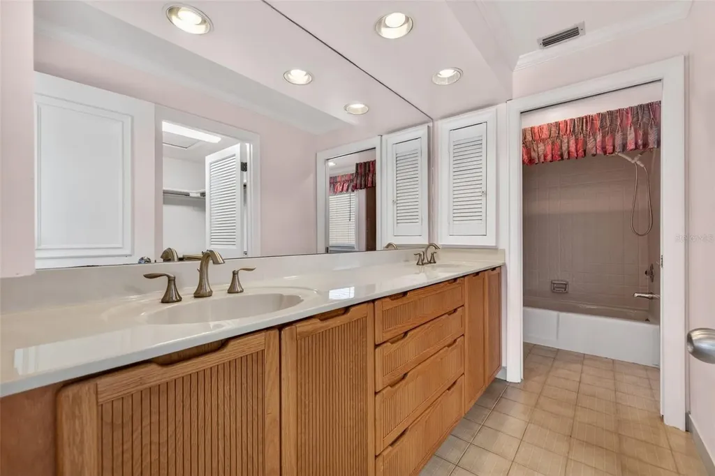 3111 Wedgewood Drive Belleair Beach FL 33786