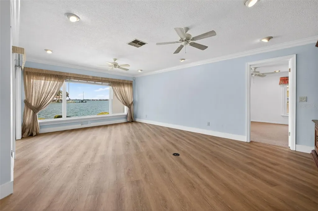 3111 Wedgewood Drive Belleair Beach FL 33786