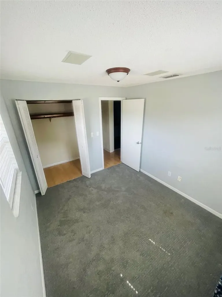 999 Eleanor Avenue Deltona FL 32725