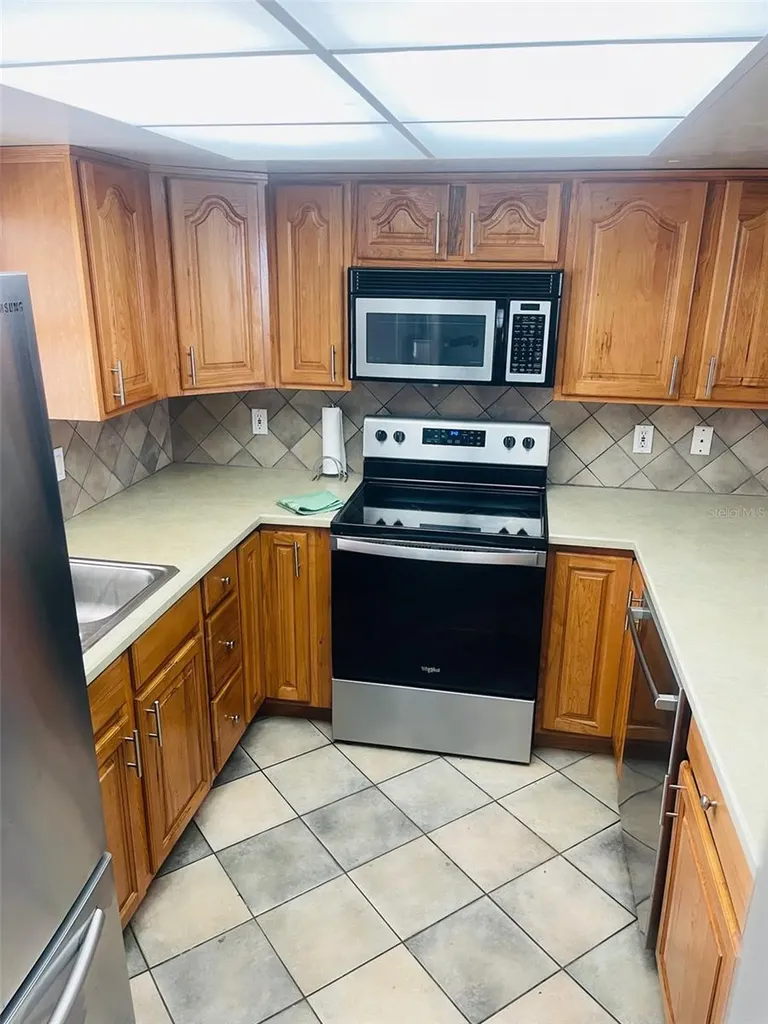 999 Eleanor Avenue Deltona FL 32725