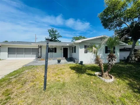 999 Eleanor Avenue Deltona FL 32725