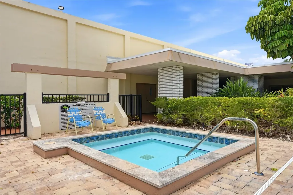 5967 Terrace Park Drive N St Petersburg FL 33709