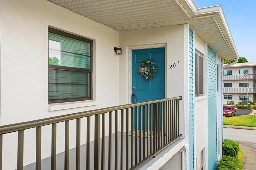 5967 Terrace Park Drive N St Petersburg FL 33709