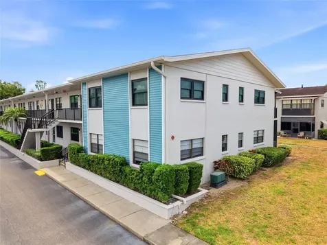 5967 Terrace Park Drive N St Petersburg FL 33709