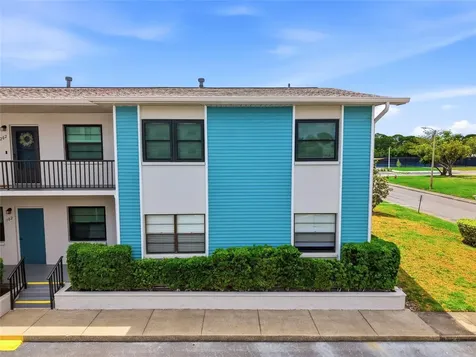 5967 Terrace Park Drive N St Petersburg FL 33709