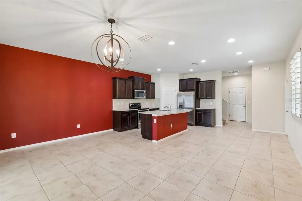4768 White Sanderling Court Tampa FL 33619
