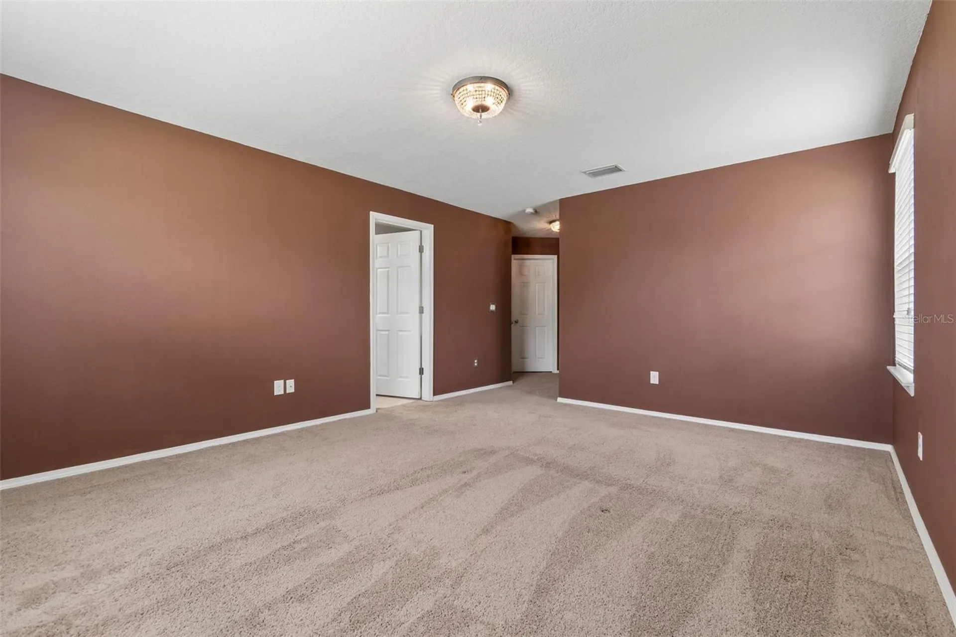 4768 White Sanderling Court Tampa FL 33619
