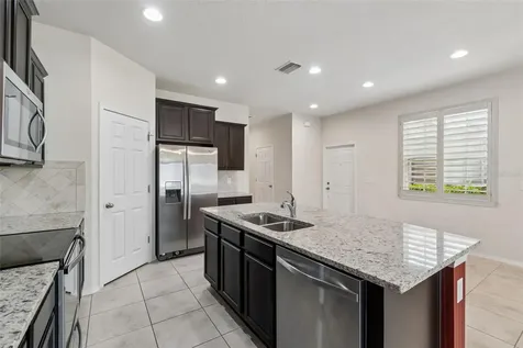 4768 White Sanderling Court Tampa FL 33619