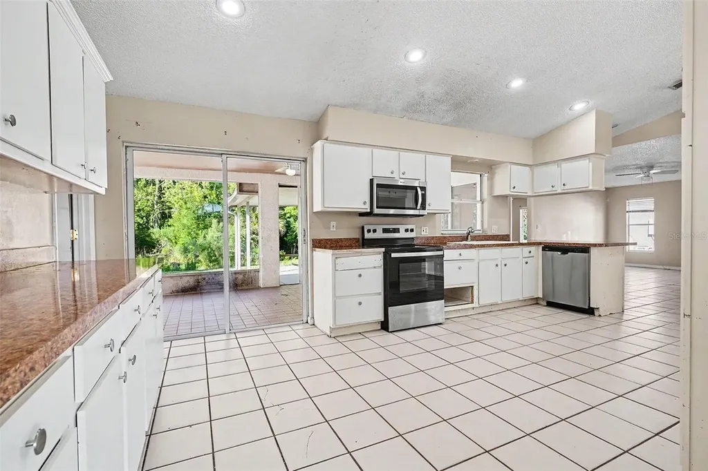 2537 Jasmine Trace Drive Kissimmee FL 34758