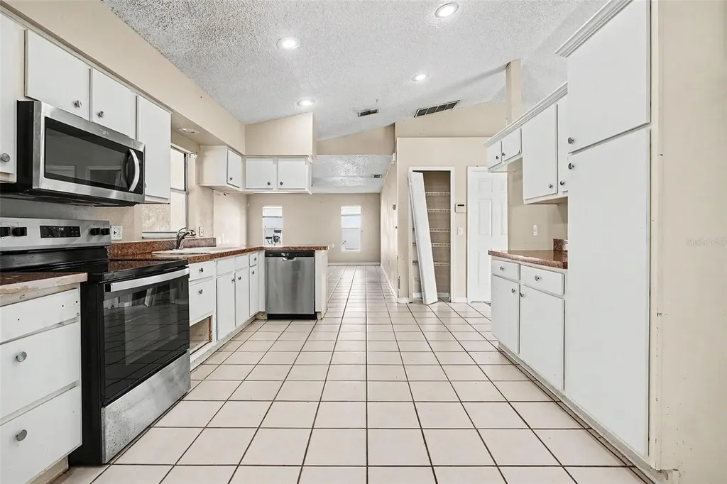2537 Jasmine Trace Drive Kissimmee FL 34758