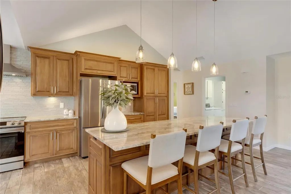 2002 E View Drive Sun City Center FL 33573