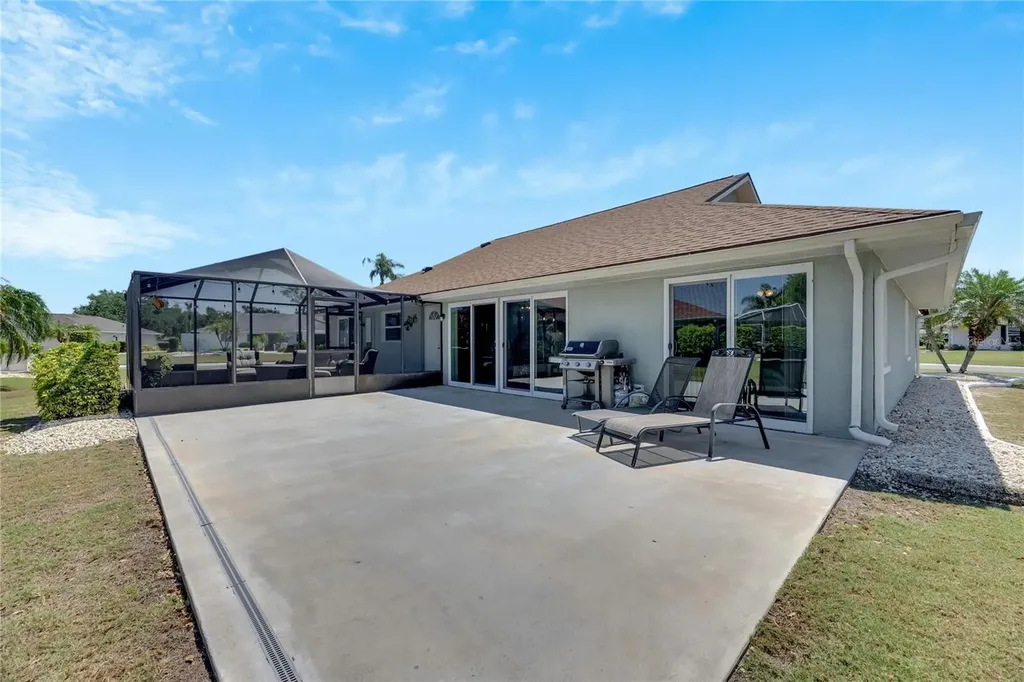 2002 E View Drive Sun City Center FL 33573