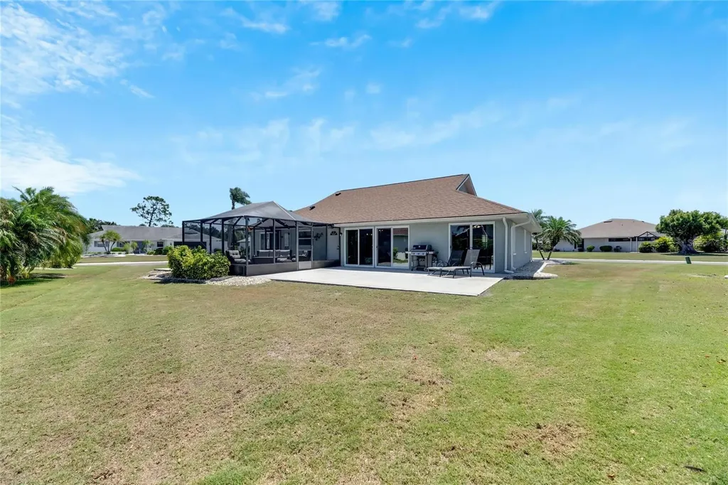 2002 E View Drive Sun City Center FL 33573