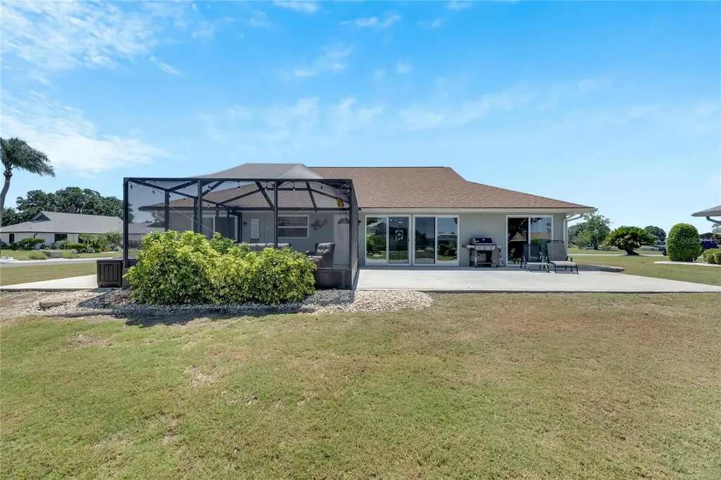 2002 E View Drive Sun City Center FL 33573