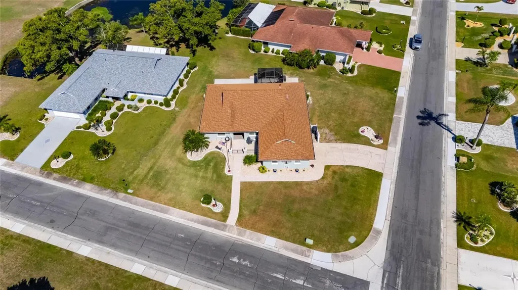 2002 E View Drive Sun City Center FL 33573