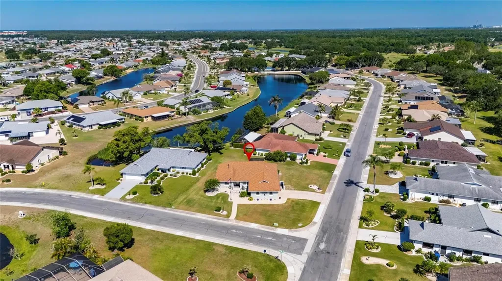 2002 E View Drive Sun City Center FL 33573