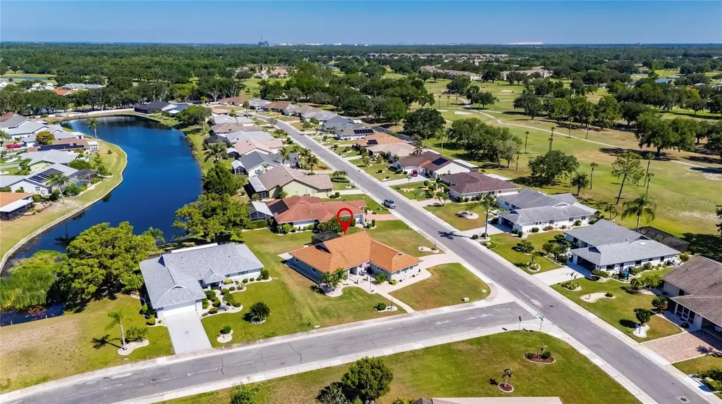 2002 E View Drive Sun City Center FL 33573
