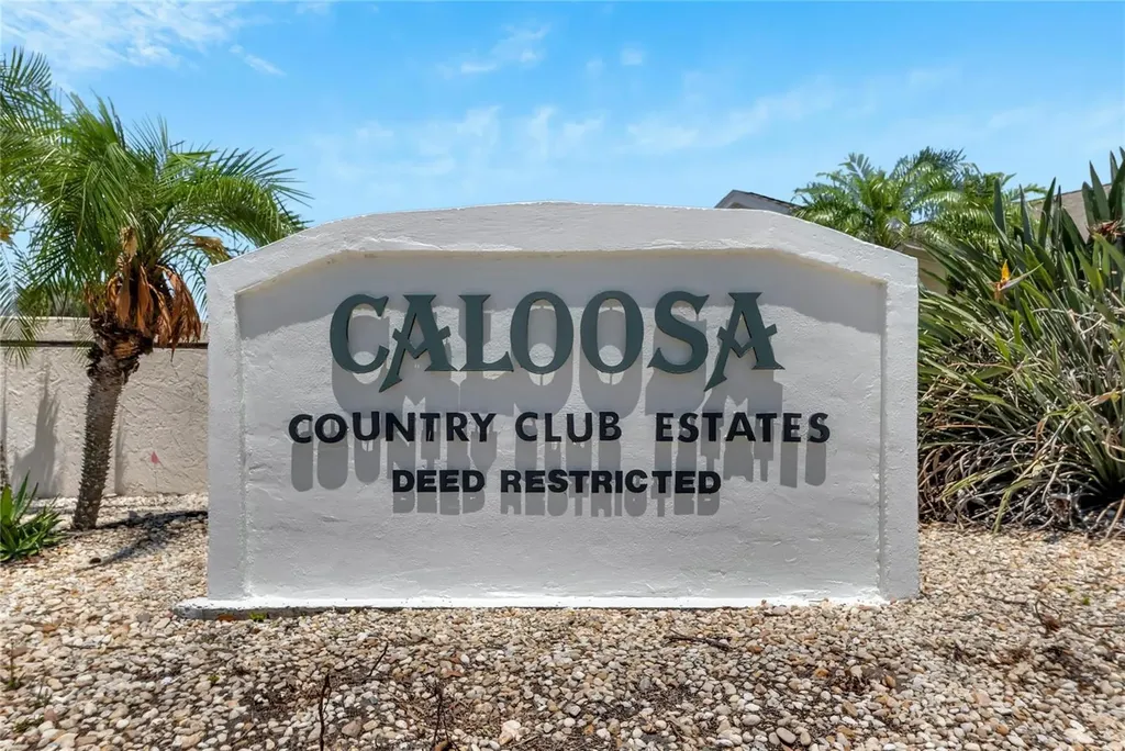 2002 E View Drive Sun City Center FL 33573