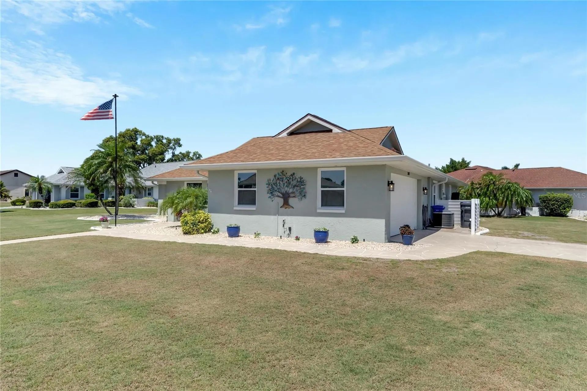2002 E View Drive Sun City Center FL 33573