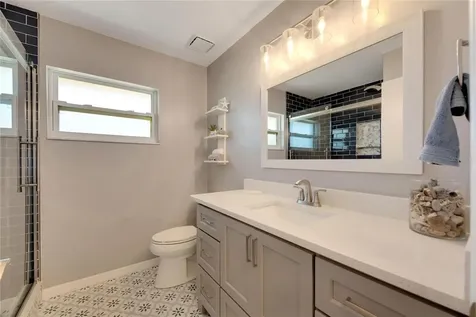 2002 E View Drive Sun City Center FL 33573