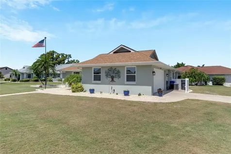 2002 E View Drive Sun City Center FL 33573