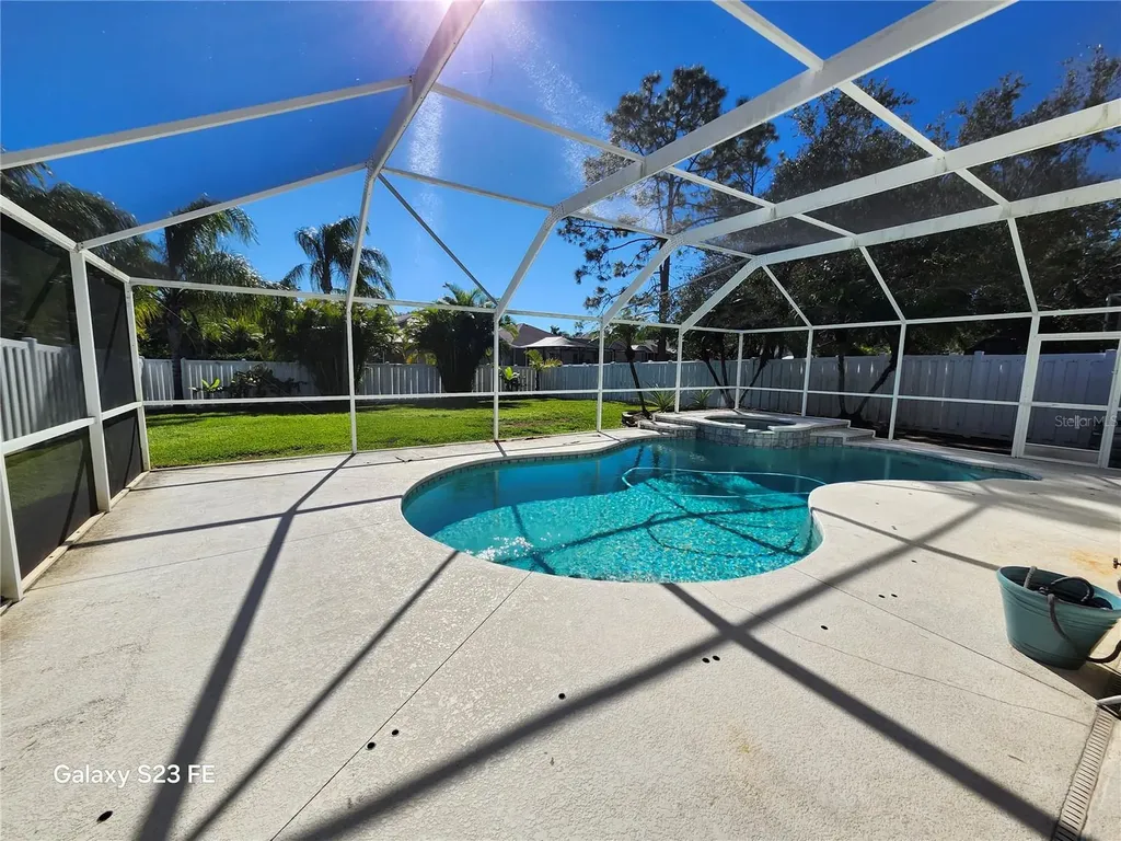 12518 Sparkleberry Road Tampa FL 33626