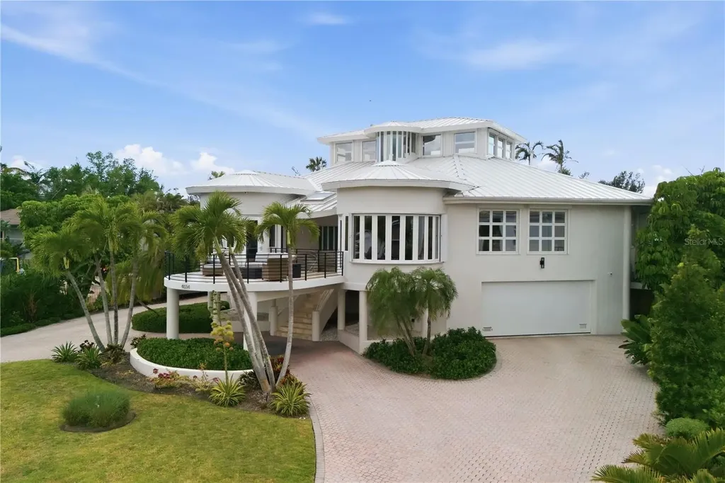 4034 Roberts Point Road Sarasota FL 34242