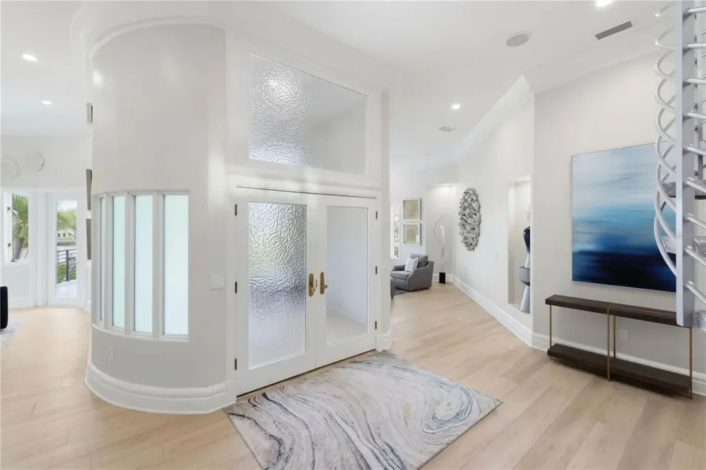 4034 Roberts Point Road Sarasota FL 34242