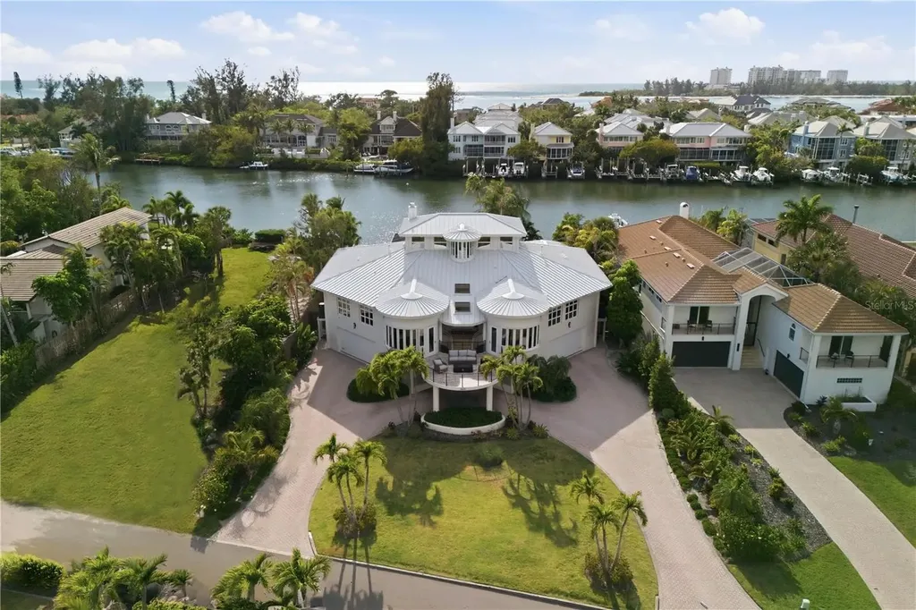 4034 Roberts Point Road Sarasota FL 34242