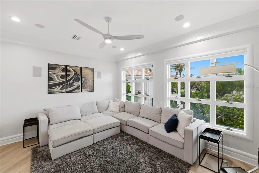 4034 Roberts Point Road Sarasota FL 34242