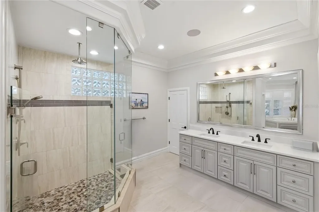 4034 Roberts Point Road Sarasota FL 34242