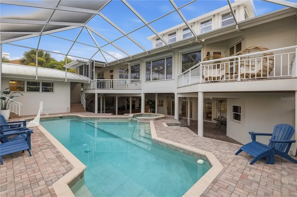 4034 Roberts Point Road Sarasota FL 34242