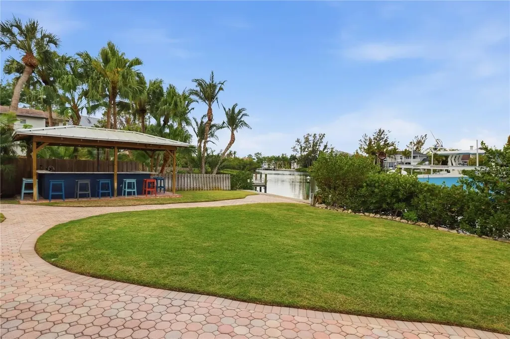 4034 Roberts Point Road Sarasota FL 34242