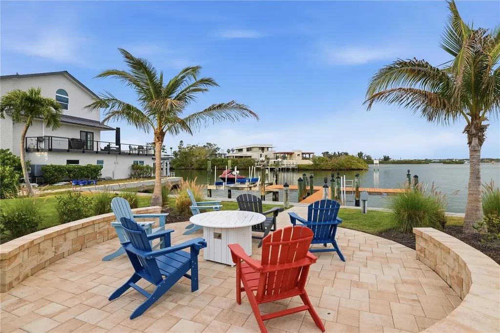 4034 Roberts Point Road Sarasota FL 34242