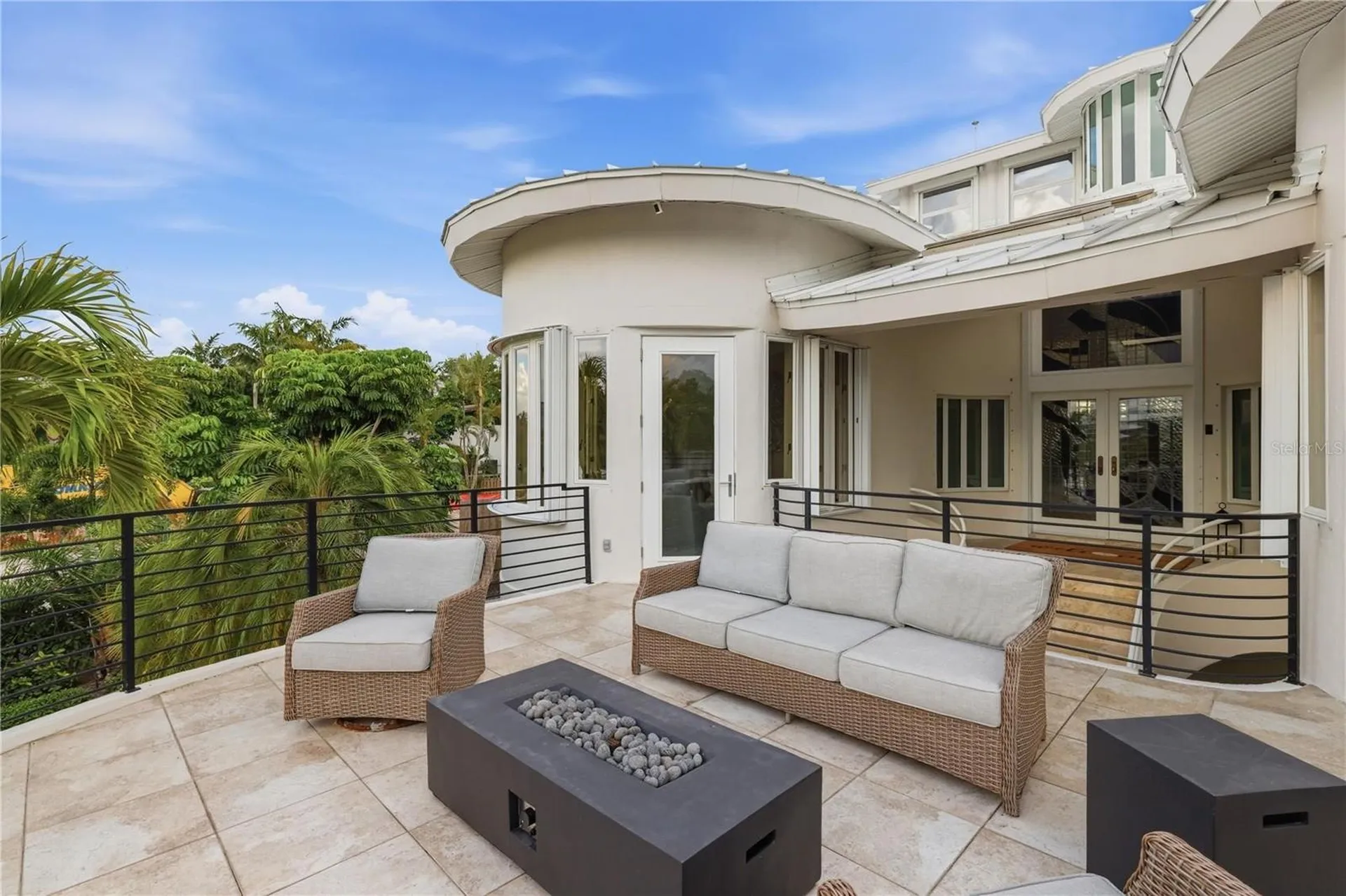 4034 Roberts Point Road Sarasota FL 34242