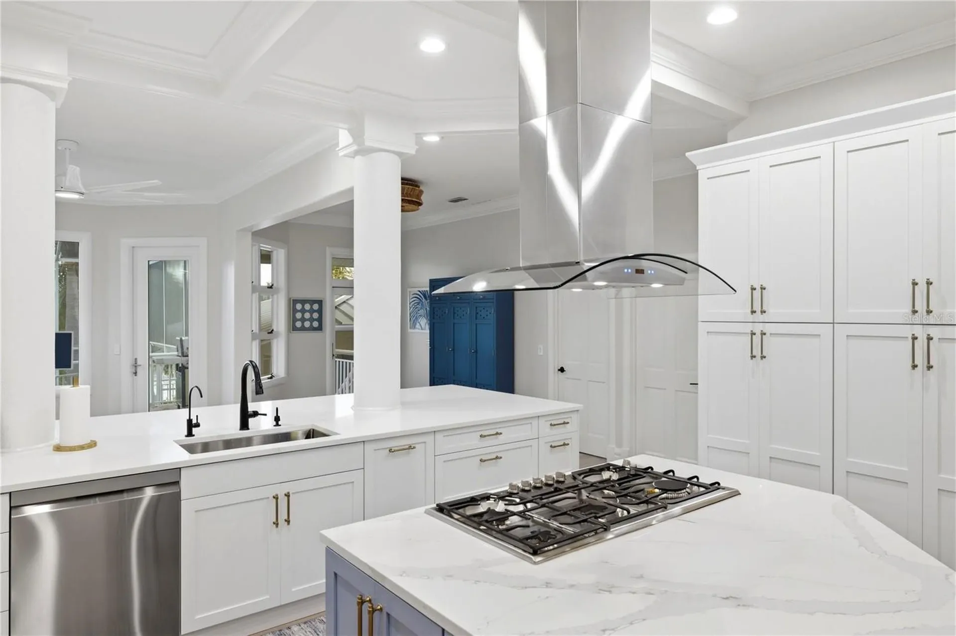 4034 Roberts Point Road Sarasota FL 34242