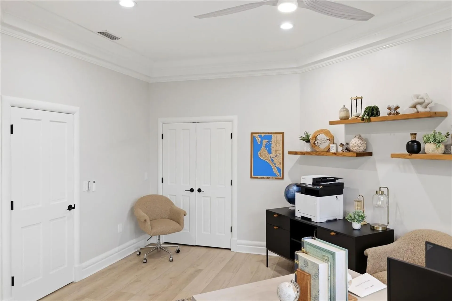 4034 Roberts Point Road Sarasota FL 34242