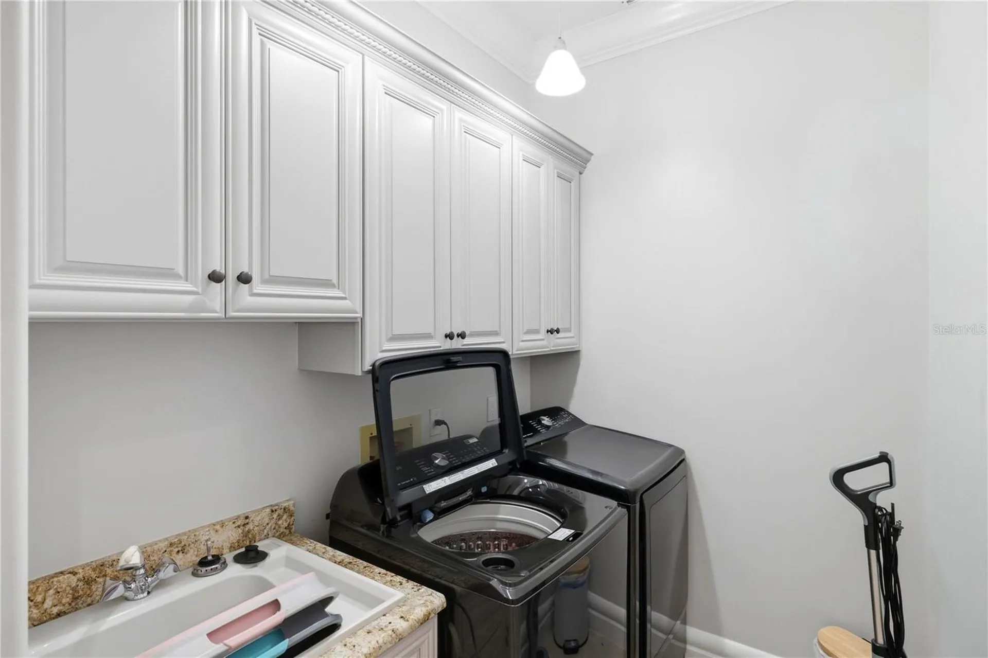 4034 Roberts Point Road Sarasota FL 34242
