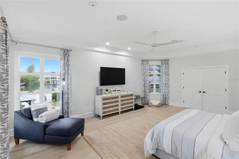 4034 Roberts Point Road Sarasota FL 34242
