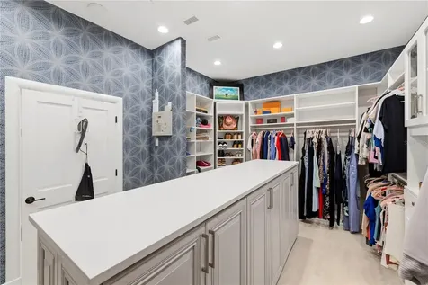 4034 Roberts Point Road Sarasota FL 34242