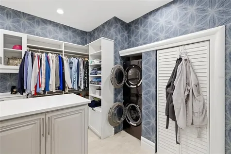 4034 Roberts Point Road Sarasota FL 34242