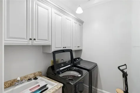 4034 Roberts Point Road Sarasota FL 34242