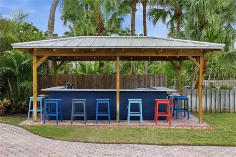 4034 Roberts Point Road Sarasota FL 34242