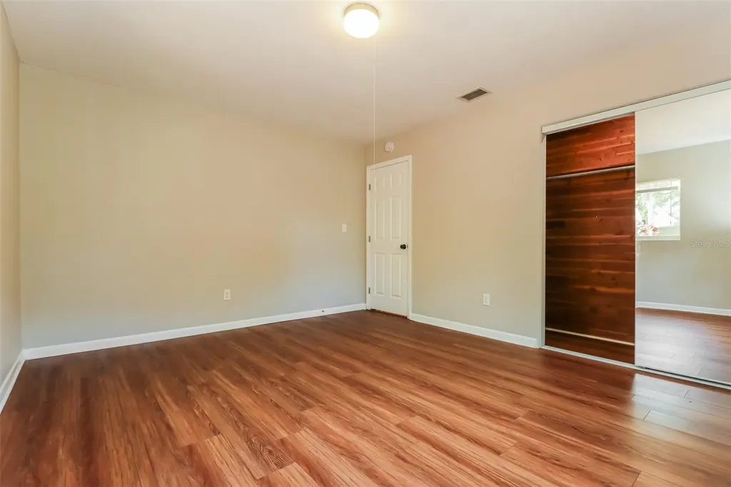 1619 Edna Avenue Largo FL 33770