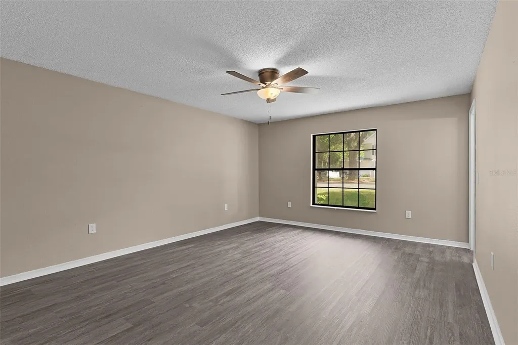 307 W Berckman Street Fruitland Park FL 34731