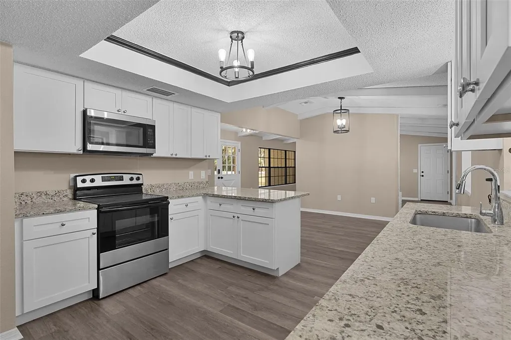 307 W Berckman Street Fruitland Park FL 34731