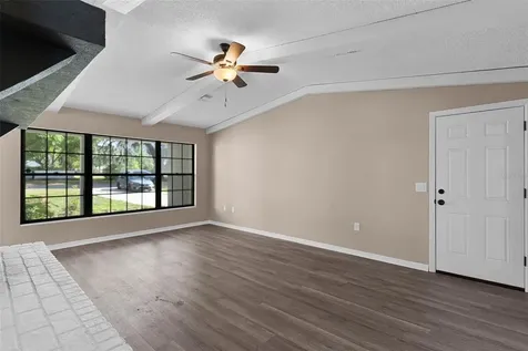 307 W Berckman Street Fruitland Park FL 34731